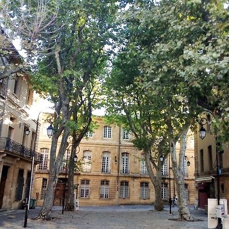 Beau Duplex Avec Terrasse - Centre Historique Daire Aix-en-Provence Dış mekan fotoğraf
